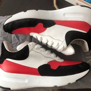 Alexander McQueen Sneaker Runner Size 41 -US 9-9.5